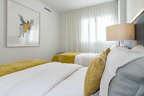 Eb4a - Frontline Beach City Apartment