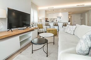 Eb4a - Frontline Beach City Apartment
