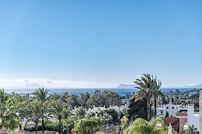 Rg325 - Great 2 Bed Apt, Close to Puerto Banus