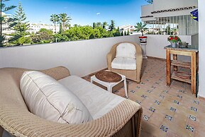 Rg325 - Great 2 Bed Apt, Close to Puerto Banus
