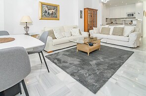 Rg325 - Great 2 Bed Apt, Close to Puerto Banus
