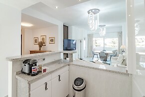 Rg325 - Great 2 Bed Apt, Close to Puerto Banus