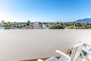 Rg325 - Great 2 Bed Apt, Close to Puerto Banus