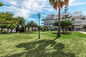 Rg325 - Great 2 Bed Apt, Close to Puerto Banus