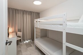 Lnm5.30 - Great Location With Private Roof Terrace