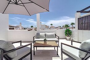 Lnm5.30 - Great Location With Private Roof Terrace