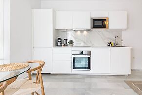 Lnm5.30 - Great Location With Private Roof Terrace