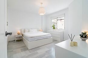 Lnm5.30 - Great Location With Private Roof Terrace