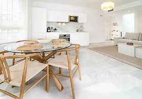 Lnm5.30 - Great Location With Private Roof Terrace