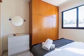 Glade - 1 BR Apt. & Balcony in Larnaca