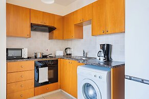 Glade - 1 BR Apt. & Balcony in Larnaca