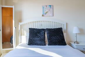 Glade - 1 BR Apt. & Balcony in Larnaca