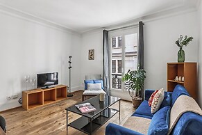 Bright 1BR Steps from Canal Saint-Martin