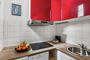 Bright 1BR Steps from Canal Saint-Martin