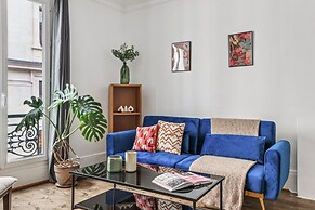 Bright 1BR Steps from Canal Saint-Martin