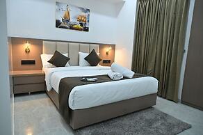 Hotel City Center Executive Magarpatta