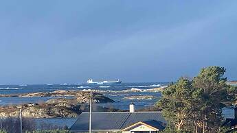 Cheerful Cabin With Sauna and Great Views
