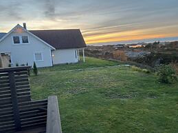 Cheerful Cabin With Sauna and Great Views