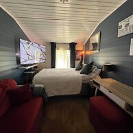 Cheerful Cabin With Sauna and Great Views