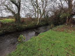 Glan Yr Afon