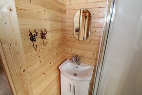 Glenview Log Cabin