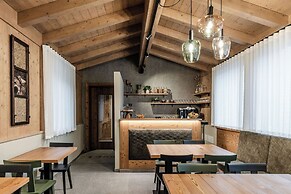 El Giof Alpine Home