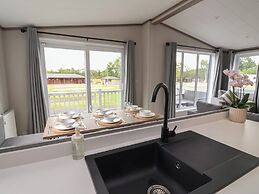Cedar Lodge 2 Bedrooms