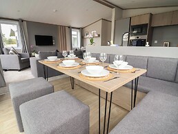 Cedar Lodge 3 Bedrooms