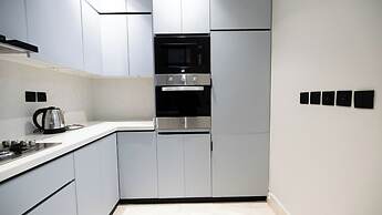 Luxury two bedroom Apartment Al Rawdha