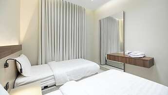 Luxury two bedroom Apartment Al Rawdha