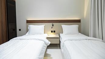 Luxury two bedroom Apartment Al Rawdha