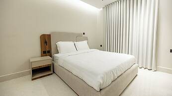 Luxury two bedroom Apartment Al Rawdha