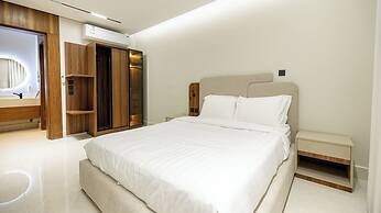 Luxury two bedroom Apartment Al Rawdha