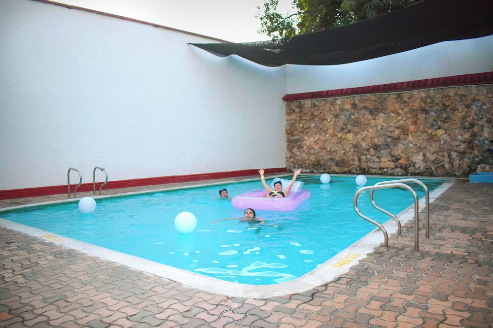 Hotel Dinastia Real