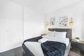 The Dundas Suites