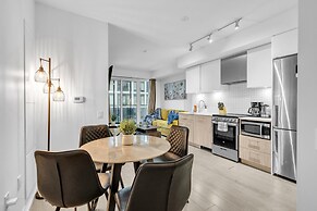 The Dundas Suites