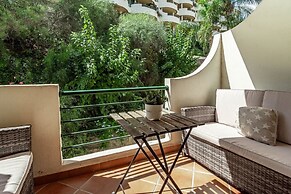 Sat2 - Modern 2 Bedroom Apartment With Ocean View