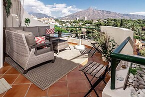 Sat2 - Modern 2 Bedroom Apartment With Ocean View