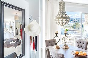 CP - Modern Beachside Apartment in Estepona