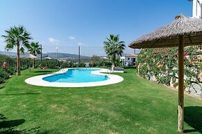 Dja- Modern 2 Bedroom Apartment Close to Beach