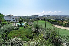 Dja- Modern 2 Bedroom Apartment Close to Beach