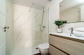 Dja- Modern 2 Bedroom Apartment Close to Beach