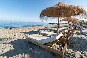 AB3 - Spacious Holiday Home, Puerto Banus