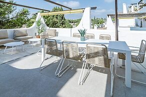 AB3 - Spacious Holiday Home, Puerto Banus