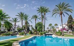 AB3 - Spacious Holiday Home, Puerto Banus