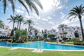 AB3 - Spacious Holiday Home, Puerto Banus