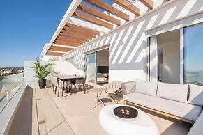Lm3.52b- Spacious Duplex Penthouse With Panoramic