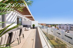 Lm3.52b- Spacious Duplex Penthouse With Panoramic