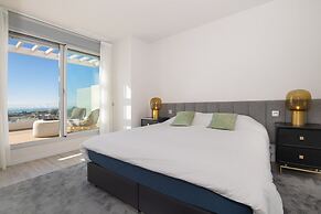 Lm3.52b- Spacious Duplex Penthouse With Panoramic