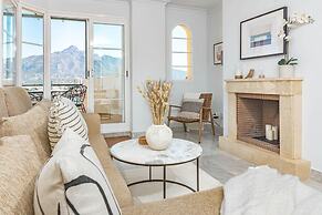 Sam2.4i- Cozy Apartment Walking Distance to Beach